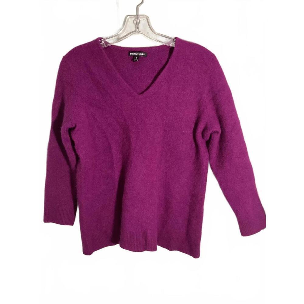 41  Hawthorne Raspberry Cashmere  V-neck Sweater Large